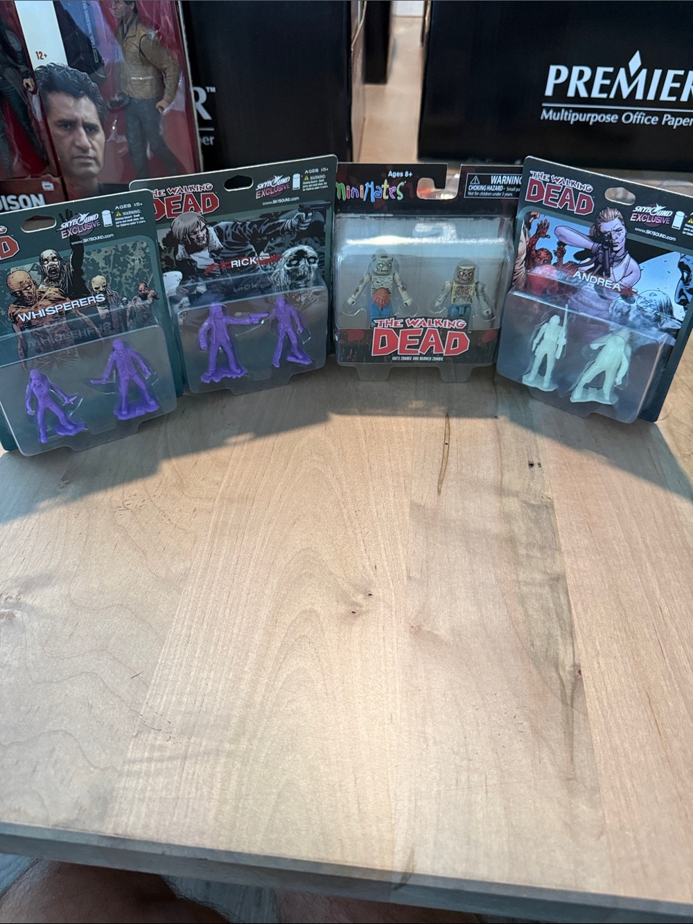 Collectible Mini Figures - Purple & White